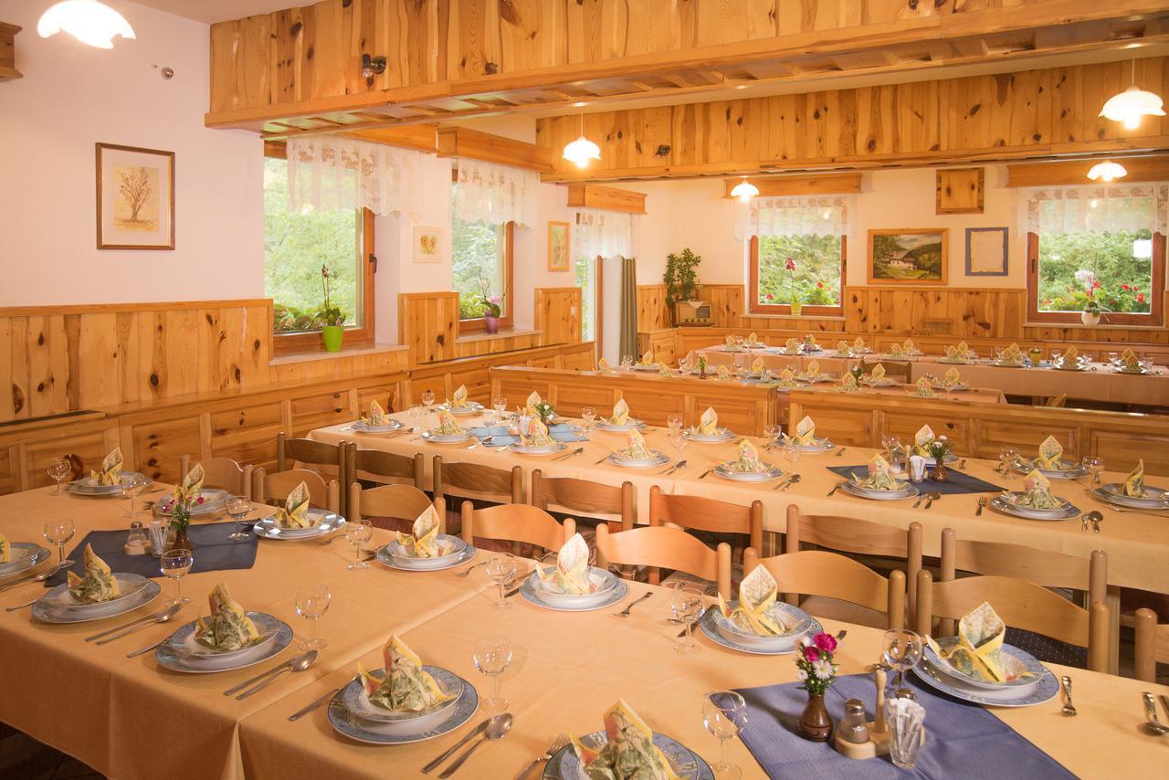 Farm Stay Loger Ljubno エクステリア 写真